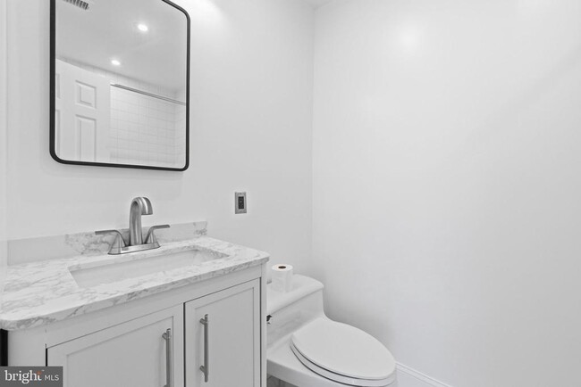 Building Photo - 3919 Georgetown Ct NW