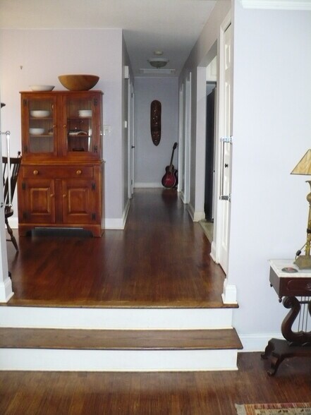 Building Photo - 30 Affeldt Dr