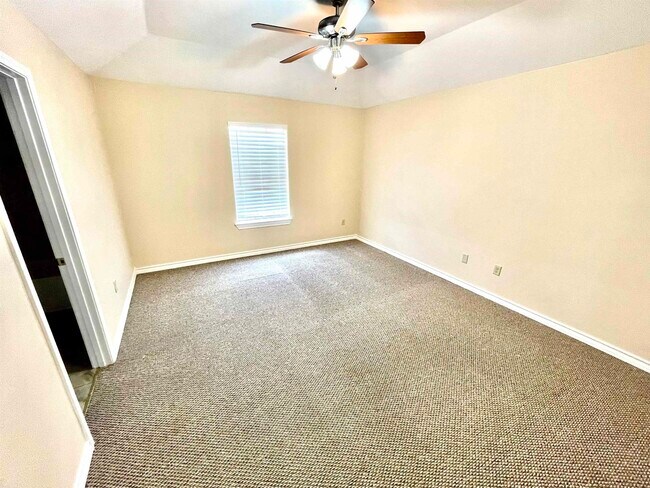 Building Photo - 4246 Dorel Dr
