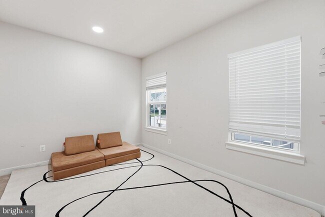 Building Photo - 11190 Wheeler Ridge Dr