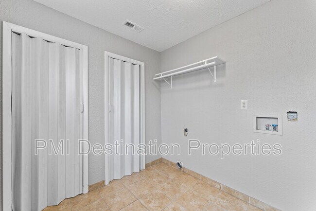 Building Photo - 304 Beech St