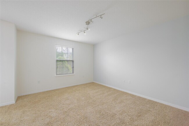 Building Photo - 6147 NW Butterfly Orchid Pl