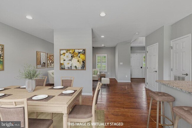 Building Photo - 40923 Browns Ln