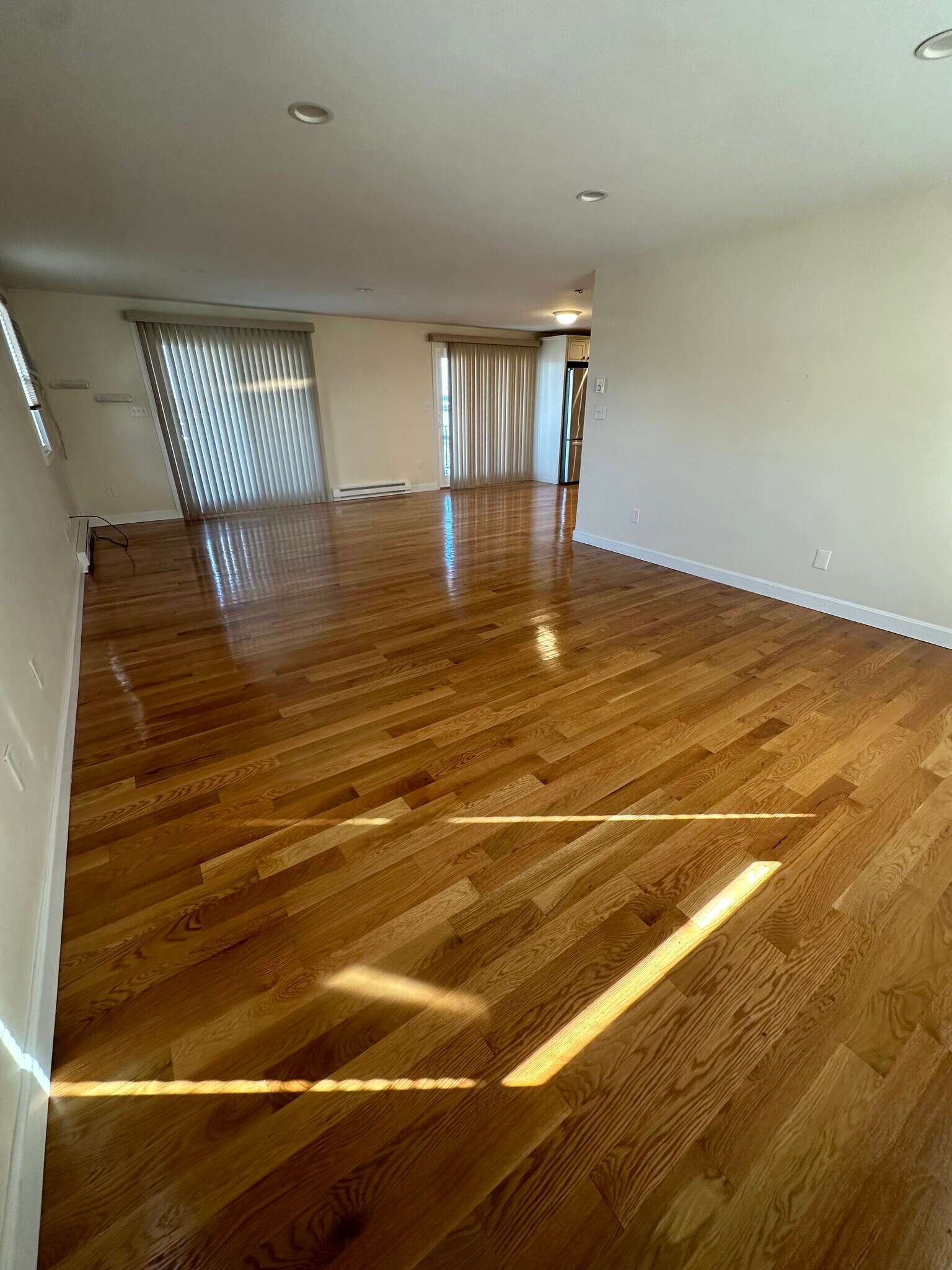 Building Photo - 48 Hauman St