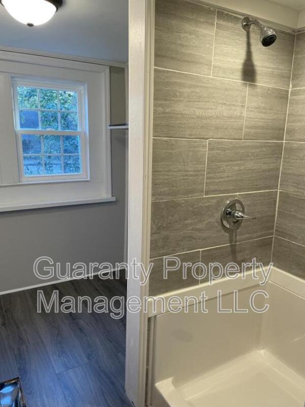 Building Photo - 1512 Rose St