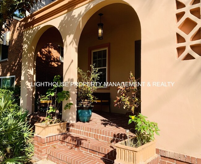 Building Photo - Coming Soon! Charming 2 Bedroom Home in Historic San Marco!