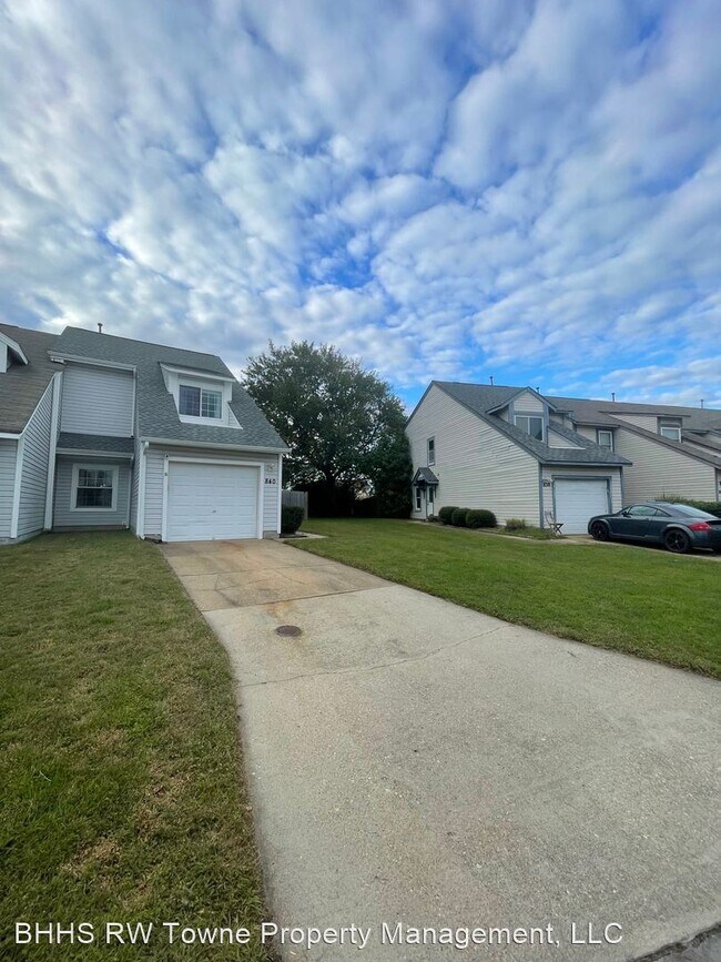 3 br, 2.5 bath House 840 Quesnel Drive 840 Quesnel Dr Virginia