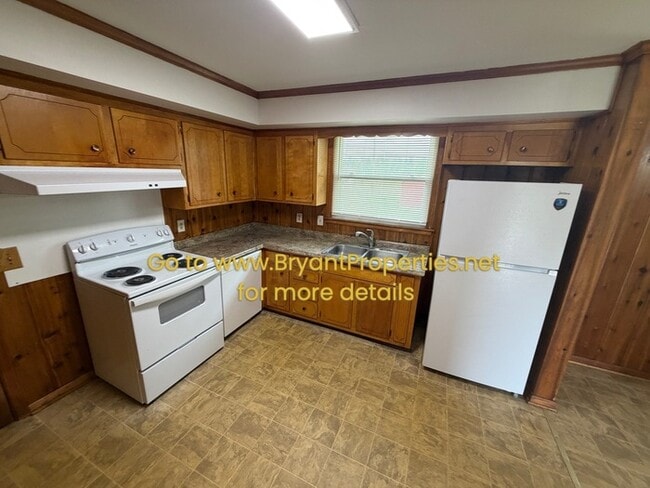 Building Photo - Single Home