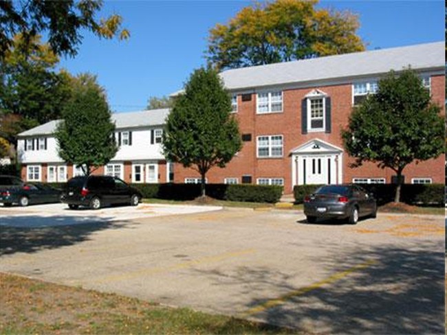 The Kentworth Village Apartments - Kentworth Village Apartments