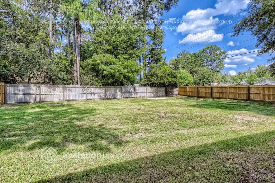 Building Photo - 11093 Mandarin Station Dr E