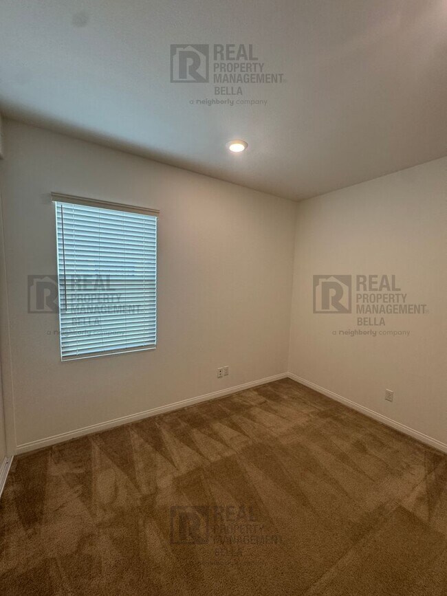 Building Photo - A Home Designed for the Way You Live – Minutes from Talavera Park