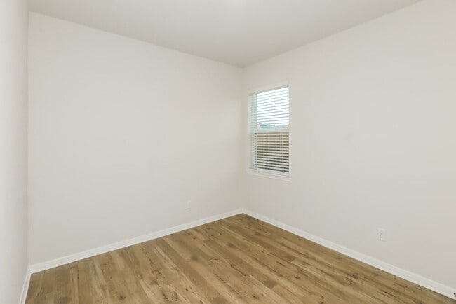 Building Photo - 7530 Tipton Meadow Way