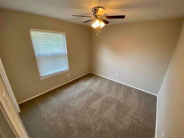 Building Photo - 6205 Fernwood Dr