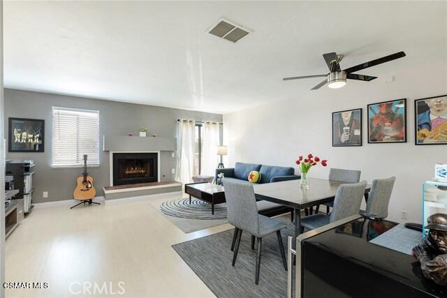 Building Photo - 21040 Parthenia St