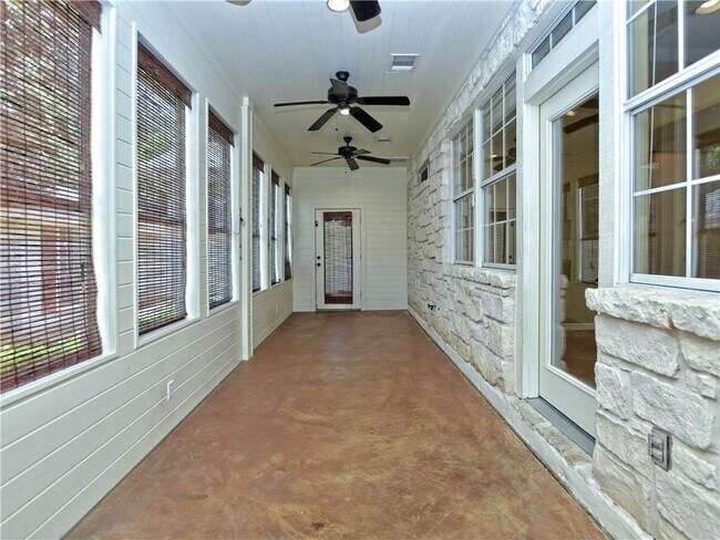 Building Photo - 16118 Stewart Rd
