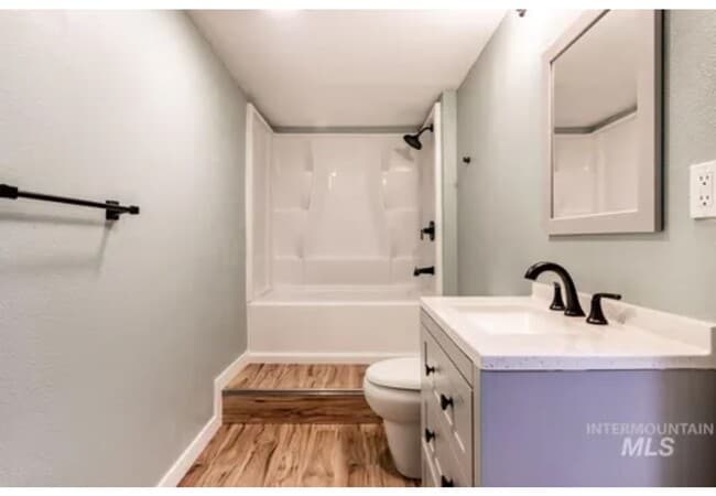 Primary Photo - 1707 Baker Ln