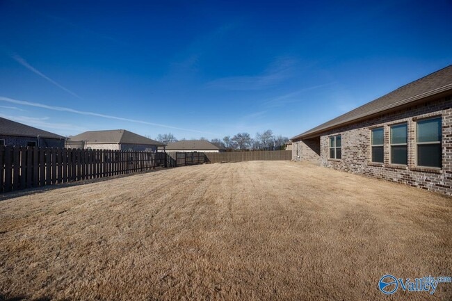 Building Photo - 106 Oak Fletcher Dr