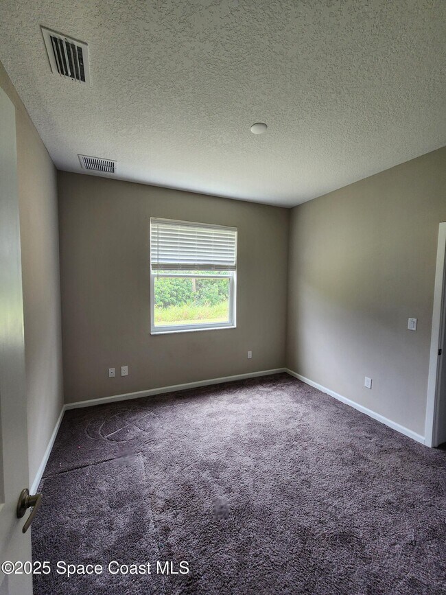Building Photo - 3951 Playa Del Sol Dr