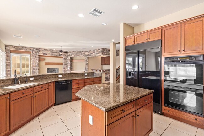 Building Photo - BEAUTIFUL QUEENSRIDGE HIGHLY UPGRADED HOME BY CHRISTOPHER HOMES