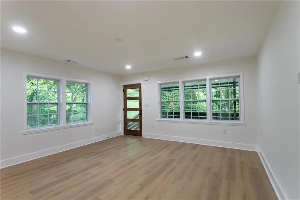 Building Photo - 167 Rockmart Dr SW