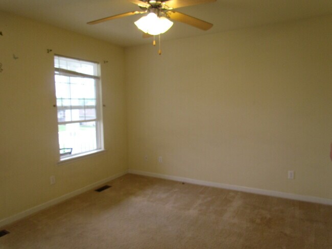 Building Photo - AVAILABLE March 6th!!!