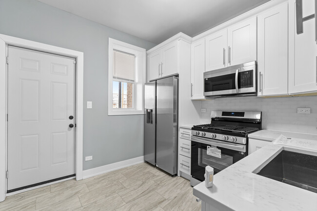 Building Photo - 4342 W Maypole Ave