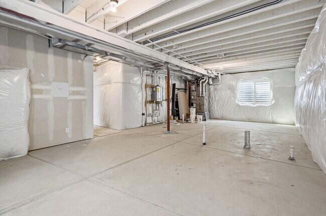 Building Photo - 137 Mohawk Cir