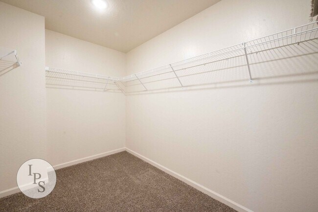 Building Photo - Brand New Clovis Home, 4BR/3BA, With Solar...