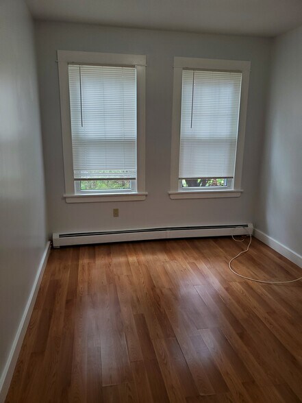 Building Photo - 491 Whalley Ave