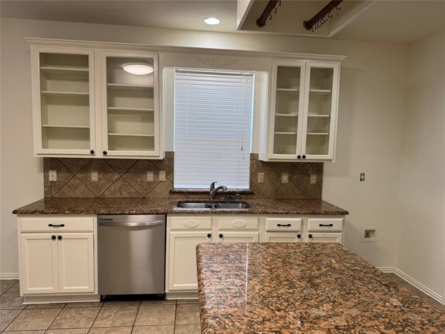 Building Photo - 2230 Jaguar Dr