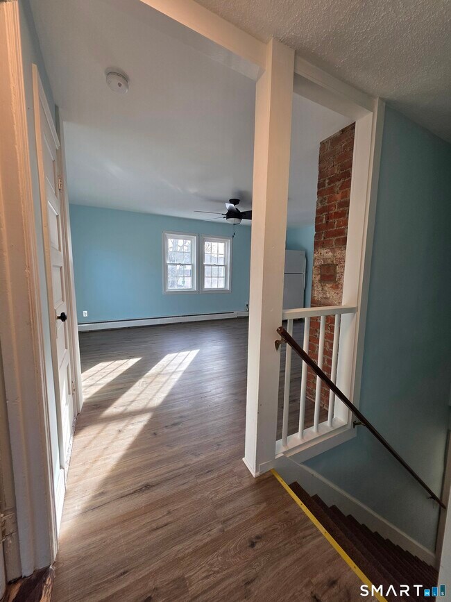 Building Photo - 19 Wheatley St