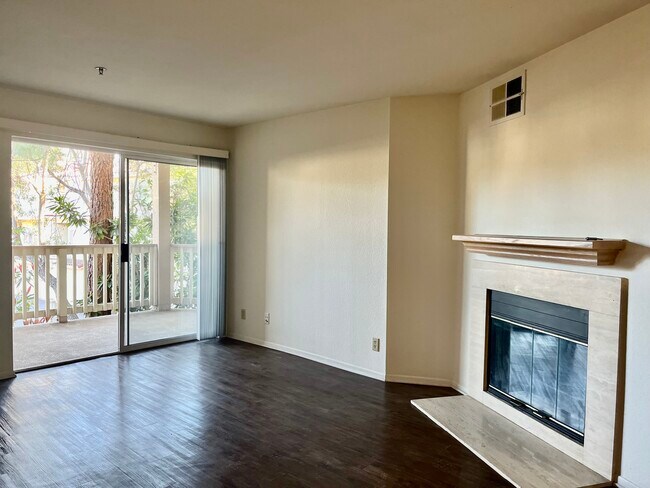 Building Photo - 631 Oak Run Trl