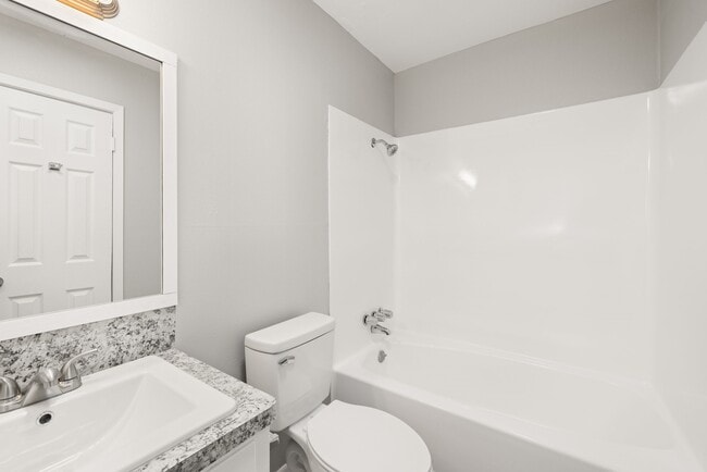 Building Photo - 3531 Midwest Dr