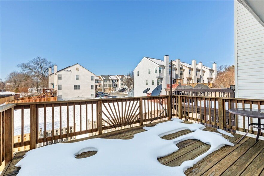 Building Photo - 113 Frazer Dr