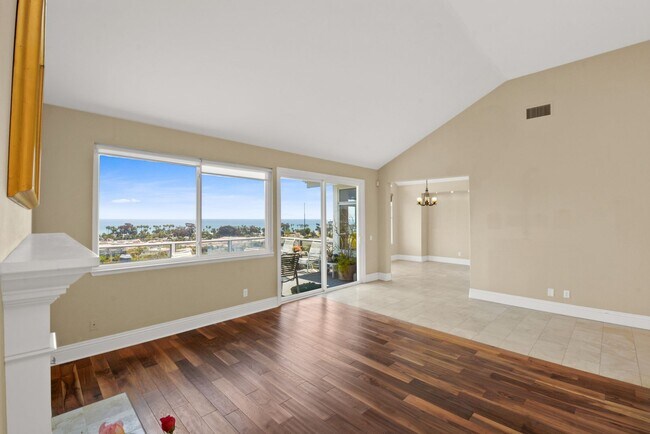 Building Photo - Stunning 3 Bed | 2.5 Bath Home with Office...