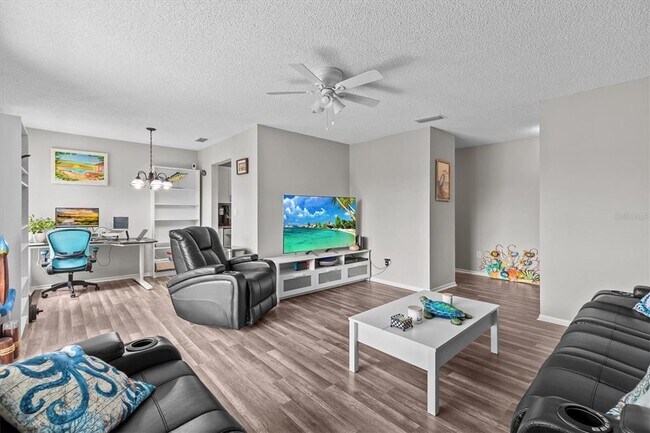 Building Photo - 386 Moorings Cove Dr