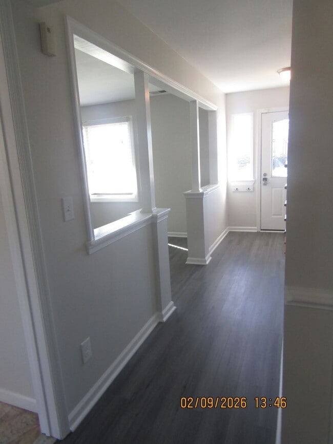 Building Photo - Lake Whitehurst