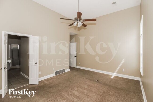 Building Photo - 8233 Sawyer Mill Cove