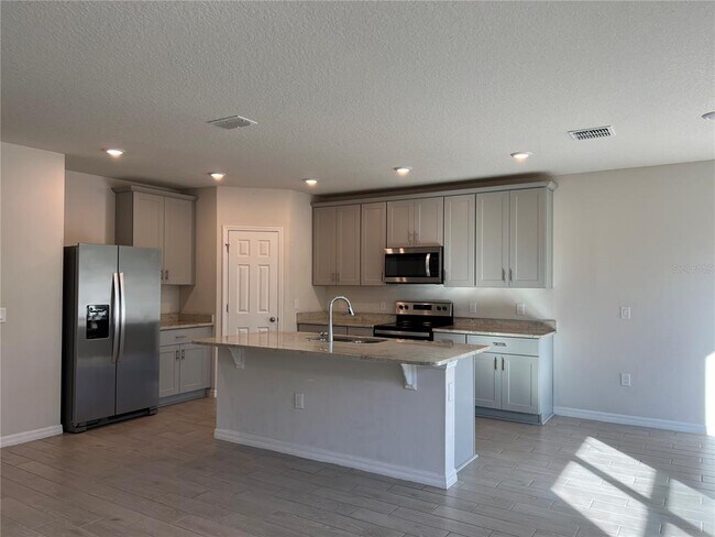 Building Photo - 17245 Cagan Crossings Blvd