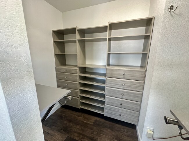 Building Photo - ****MOVE IN SPECIAL***  Move in Before February 20, 2026 and receive $500 off of 1st Month's Rent!!