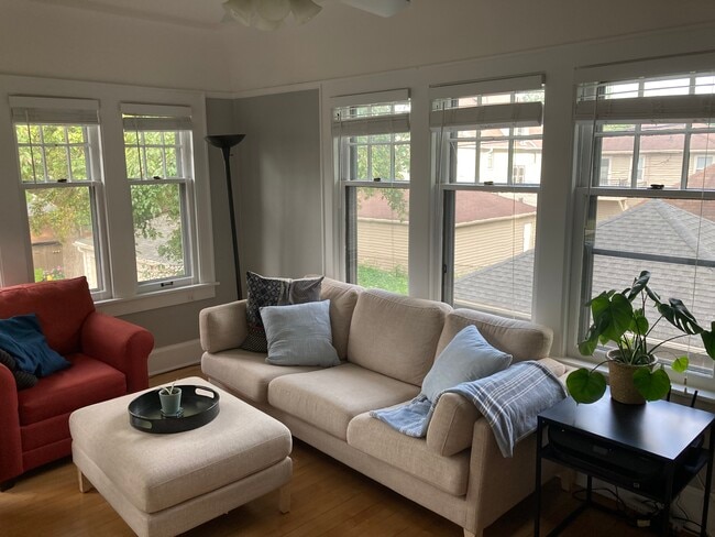Sunny Den/office - 5203 W Wells St