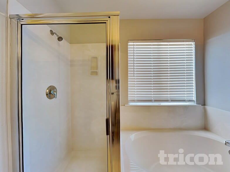 Building Photo - 9707 Marbach Bend