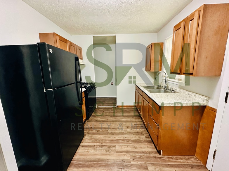 Building Photo - 5616 Lagoona Dr