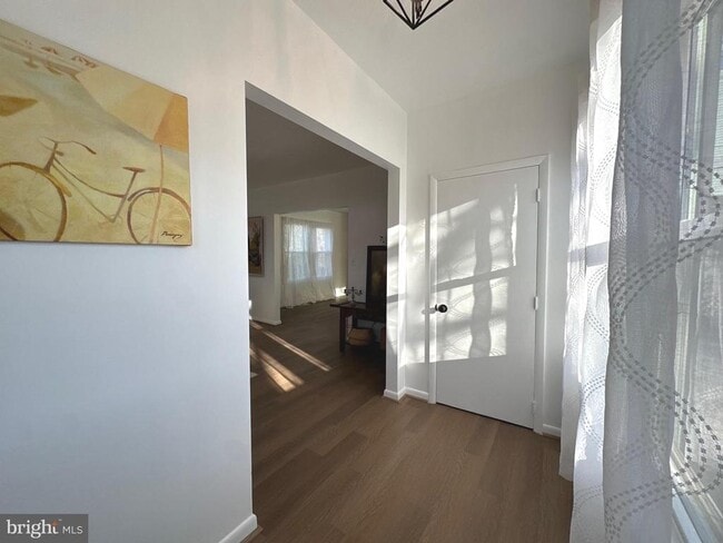 Building Photo - 626 Maryland Ave