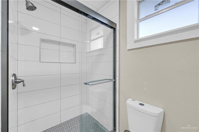 Building Photo - 14 S Casa Linda St