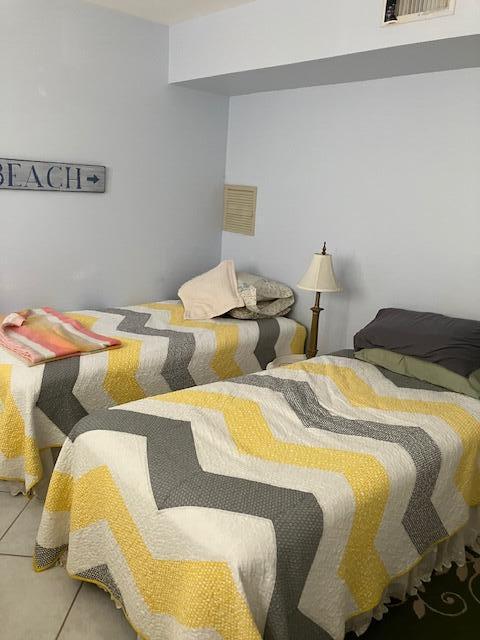 Building Photo - 1199 Hillsboro Mile