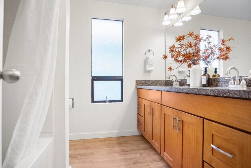 Building Photo - 5317 189th St SW