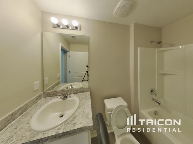 Building Photo - 9467 Northvale St