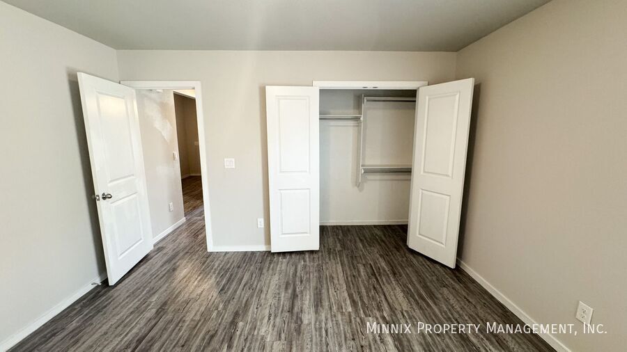 Building Photo - 2134 N Texas Ave