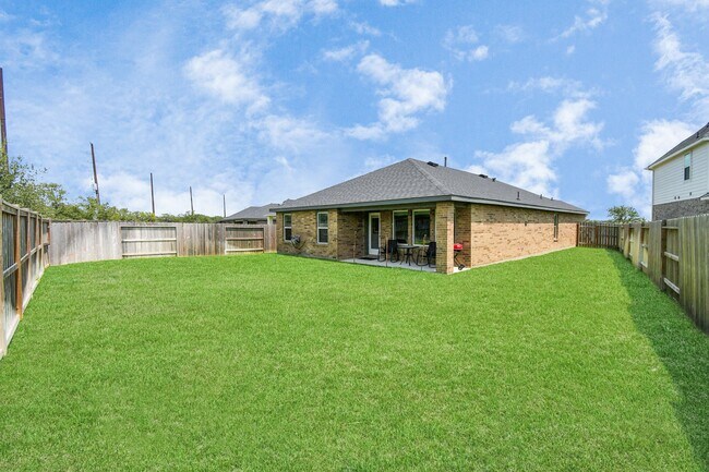 Building Photo - 1630 Cedar Pointe Ct